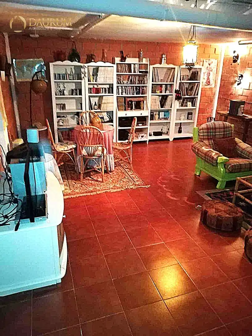 Houses for sale in Sevilla  with Air Conditioner, Heating and Terrace