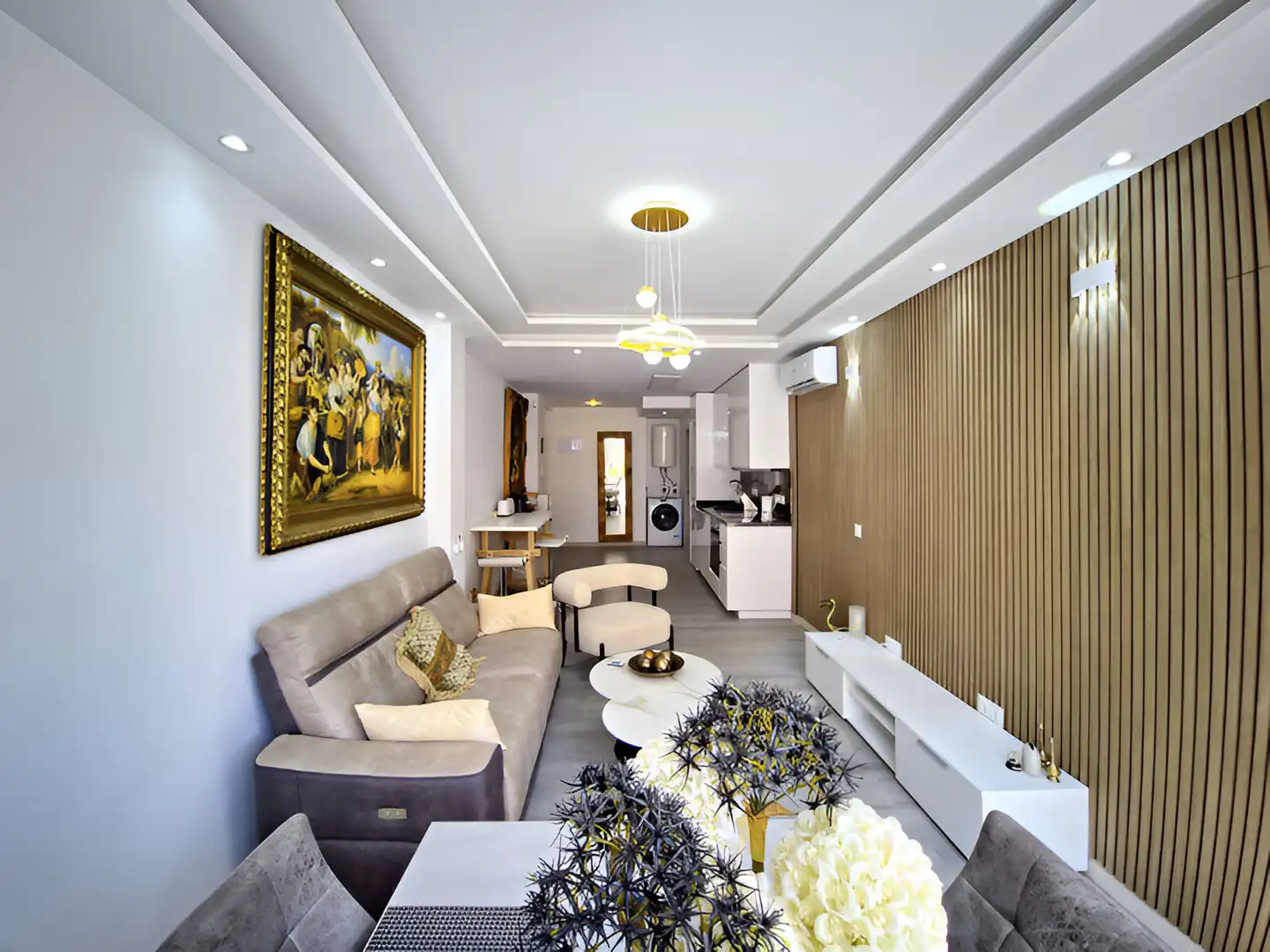Apartment with pool for sale in Marbella Centro