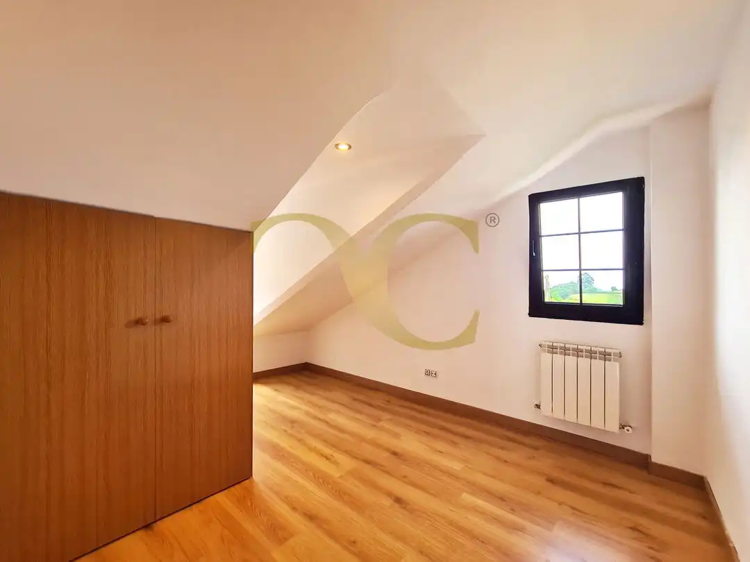Casa o chalet en venta en Gijón  con Calefacción, Jardín privado y Balcón