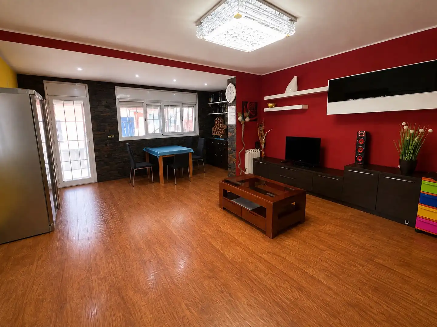 Sala de estar de Casa adosada en venta en Tordera con Calefacción, Jardín privado y Parquet