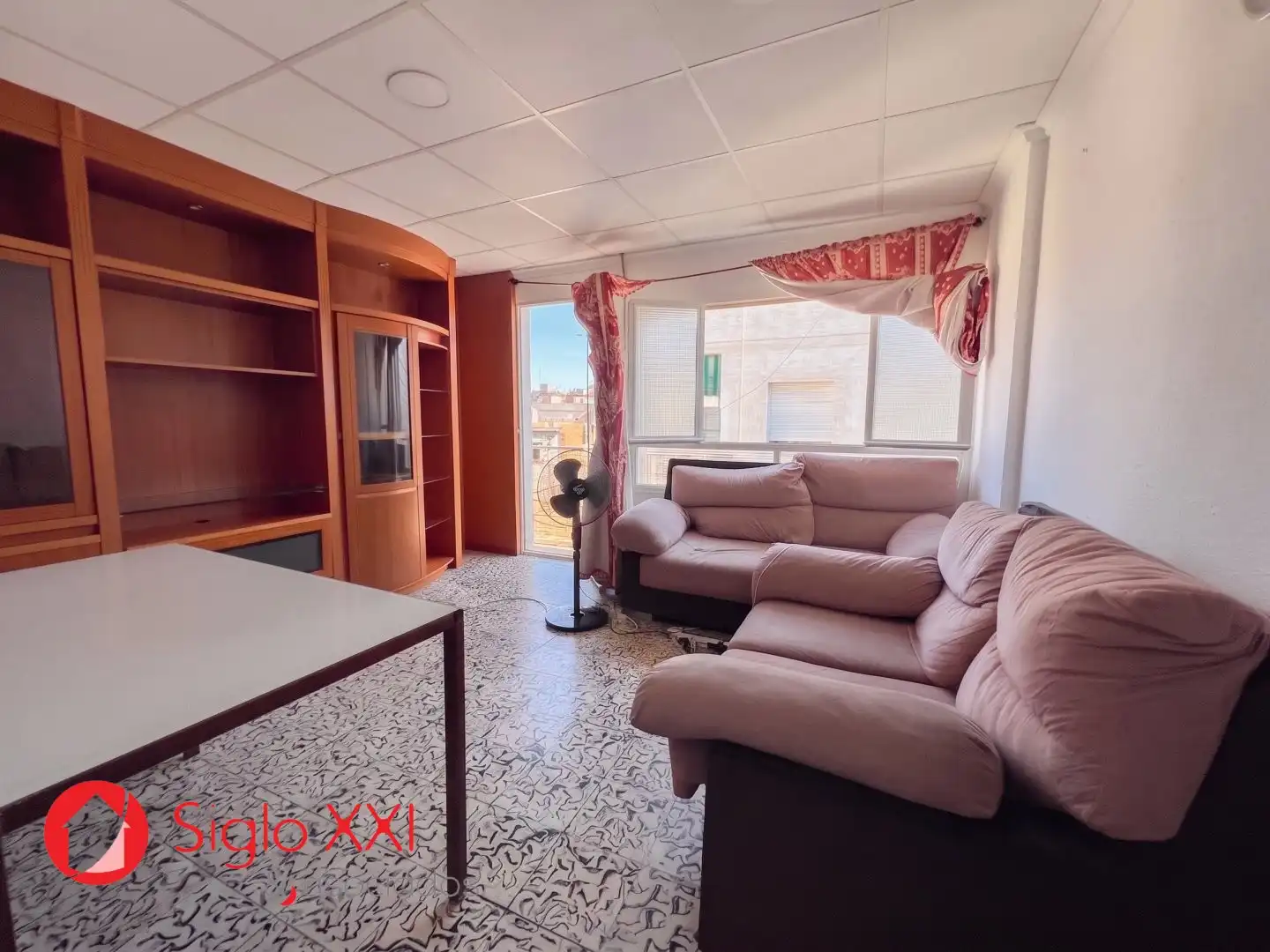 Flat with terrace for sale in Llombai