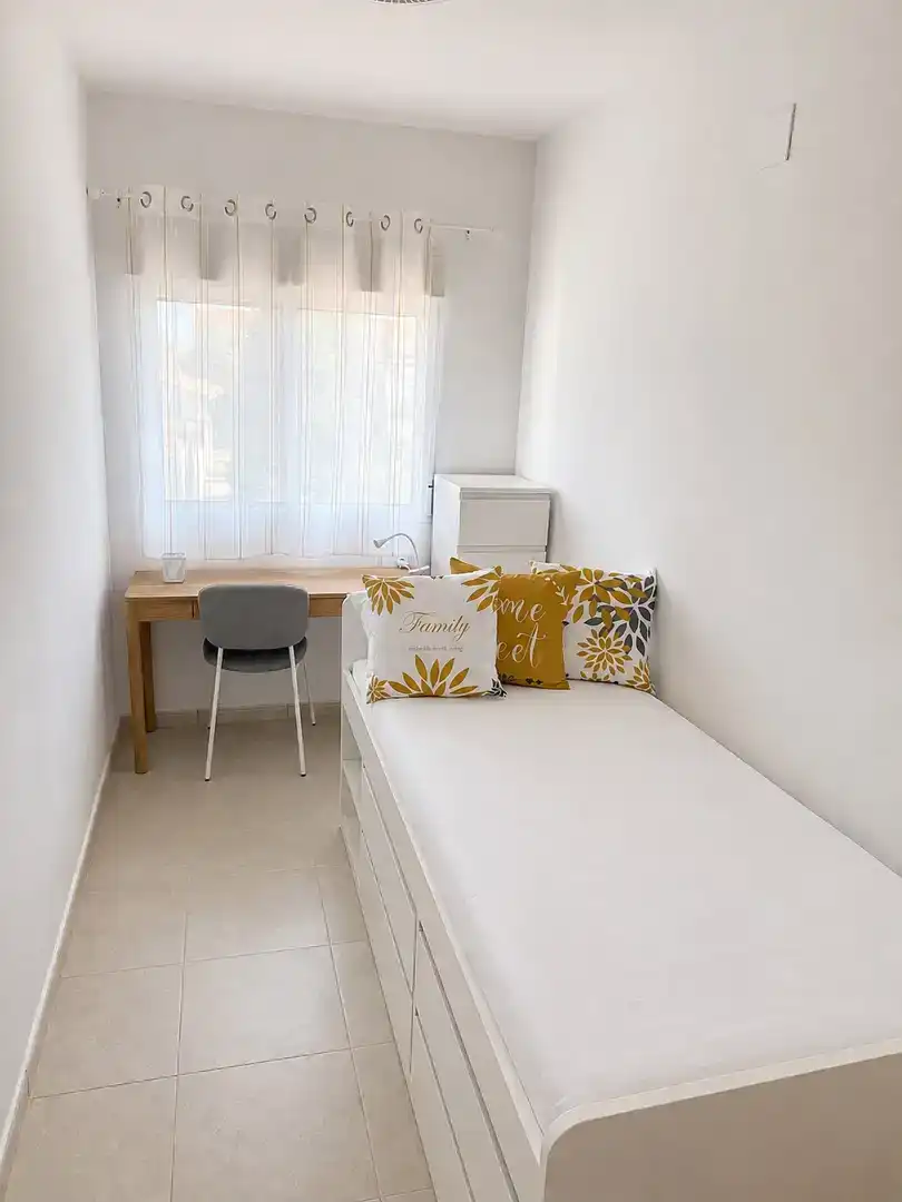 Schlafzimmer von Einfamilien-Reihenhaus zur Miete in Almazora / Almassora mit Klimaanlage und Möbliert