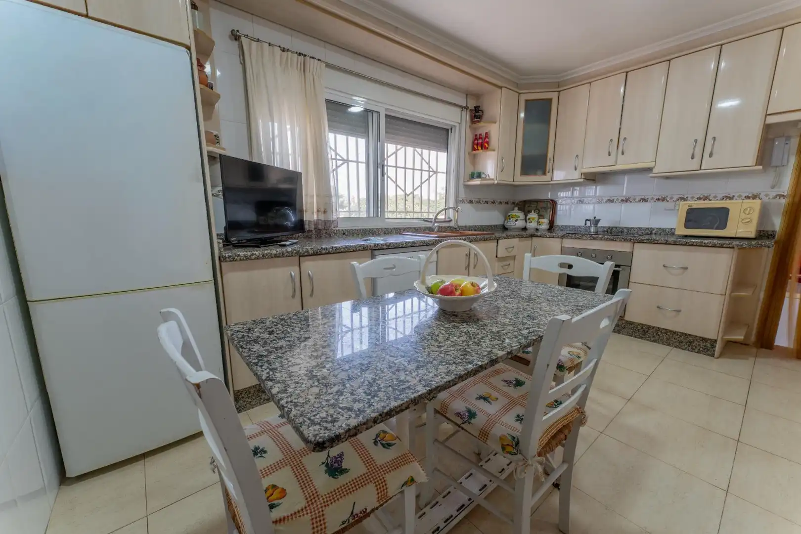 Cocina de Casa o chalet en venta en Elche / Elx con Aire acondicionado, Jardín privado y Piscina