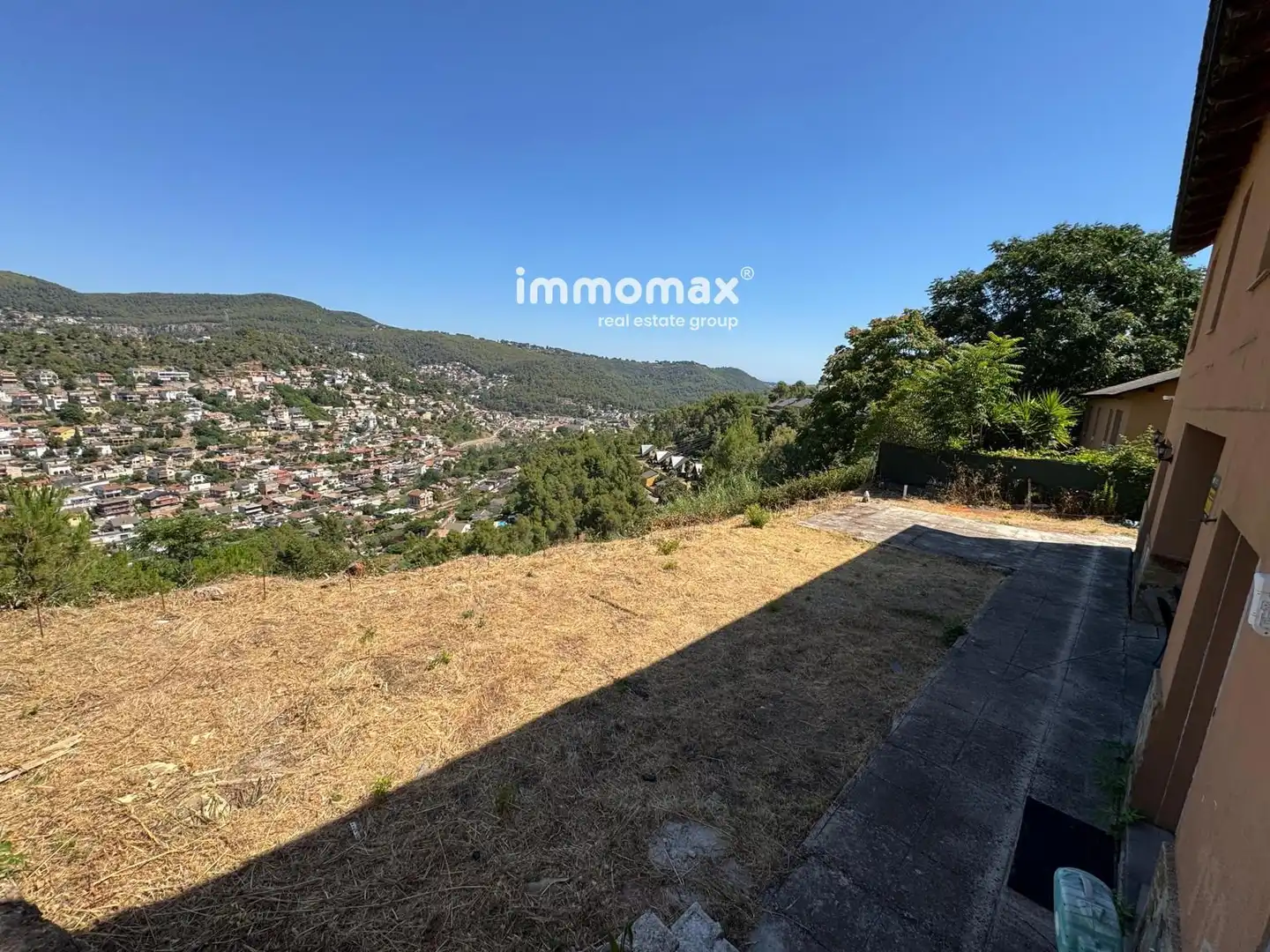Vista exterior de Casa o chalet en venta en Vallirana con Aire acondicionado, Calefacción y Terraza