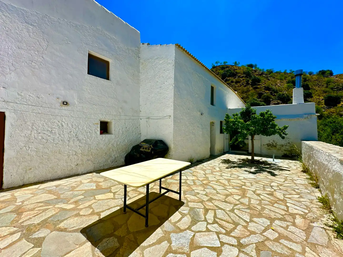 Vista exterior de Finca rústica en venda en Sierro amb Aire condicionat, Calefacció i Jardí privat
