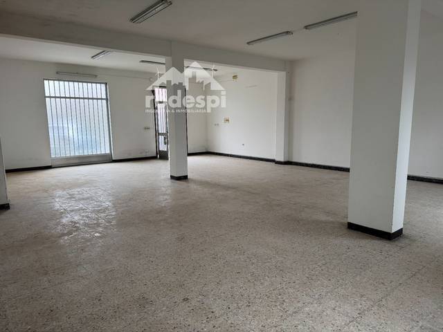 Local comercial en Alquiler en A Cañiza