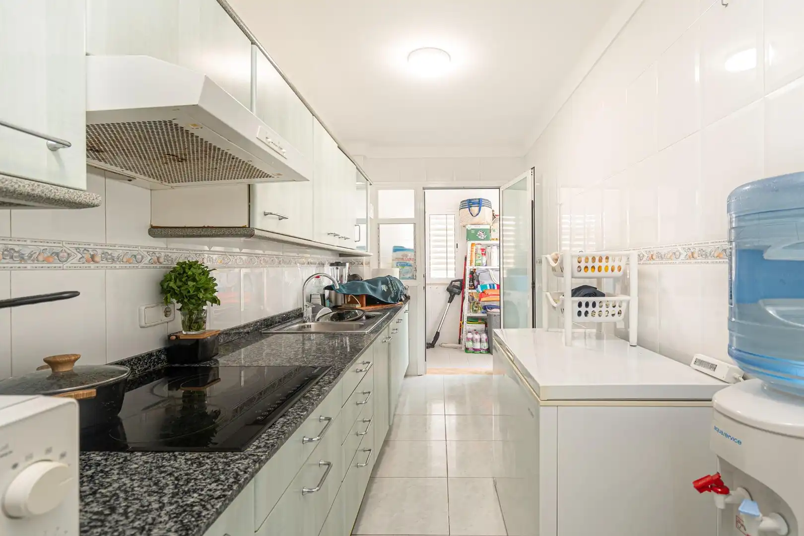 Kitchen of Flat for sale in Alcúdia  with Air Conditioner, Terrace and Storage room
