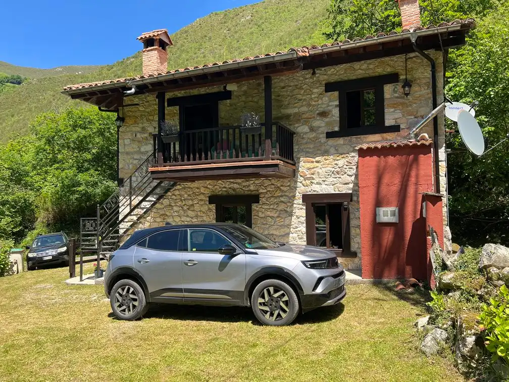 Vista exterior de Casa o chalet en venta en Piloña con Calefacción y Amueblado