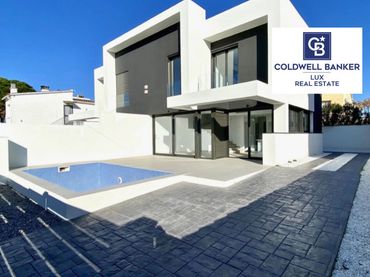 House with pool for sale in N/A