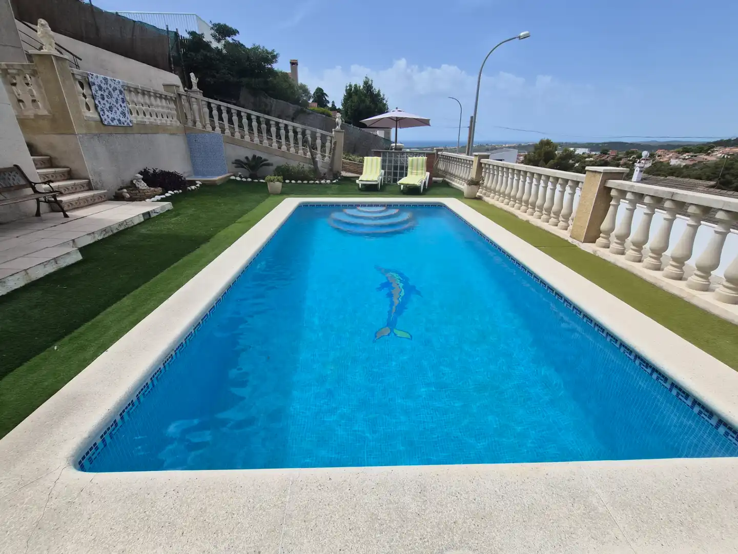 Piscina de Casa o chalet en venta en Roda de Berà con Calefacción, Jardín privado y Terraza