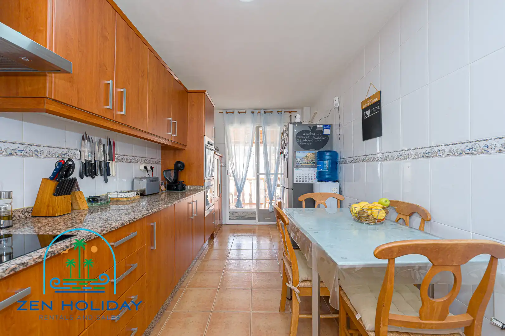 Cocina de Casa adosada en venta en Busot con Aire acondicionado, Calefacción y Jardín privado