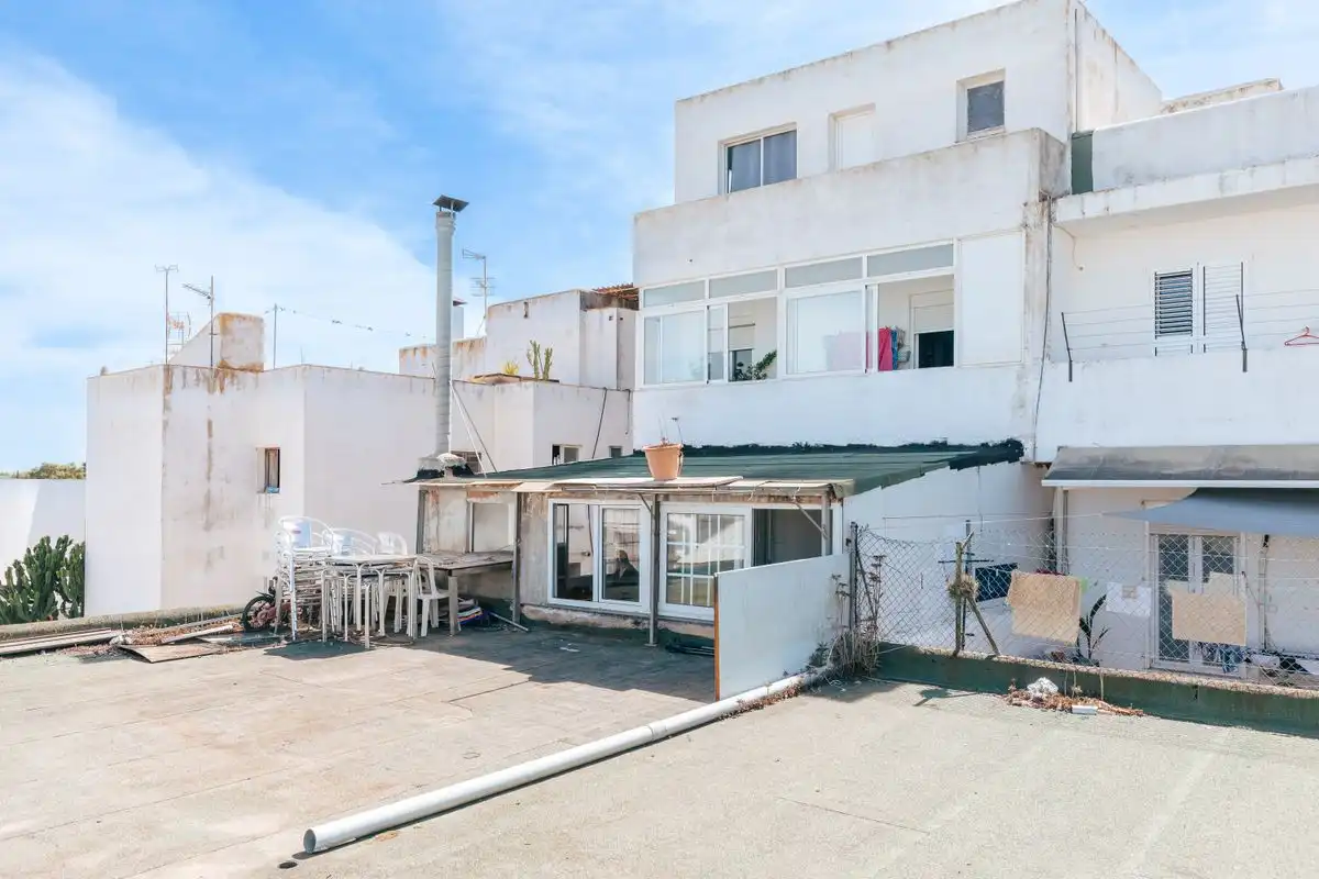 Vista exterior de Piso en venta en Santa Eulària des Riu con Aire acondicionado, Calefacción y Terraza