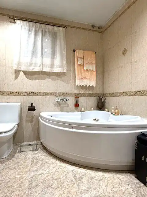 Badezimmer von Wohnung zum Verkauf in Sant Boi de Llobregat mit Klimaanlage, Heizung und Terrasse