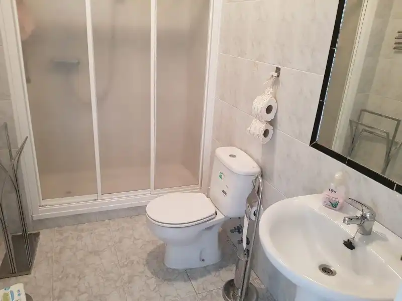 Baño de Casa o chalet en venta en Barrado con Calefacción, Jardín privado y Trastero