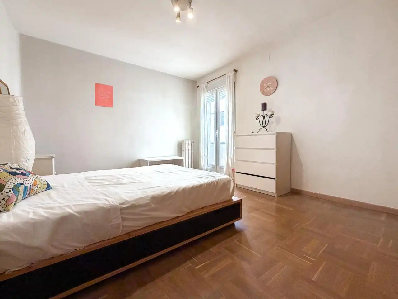 Habitación de Piso en venta en Madrid con Calefacción, Parquet y Terraza