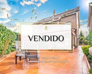 Jardí de Casa adosada en venda en Santa Perpètua de Mogoda amb Aire condicionat, Calefacció i Jardí privat