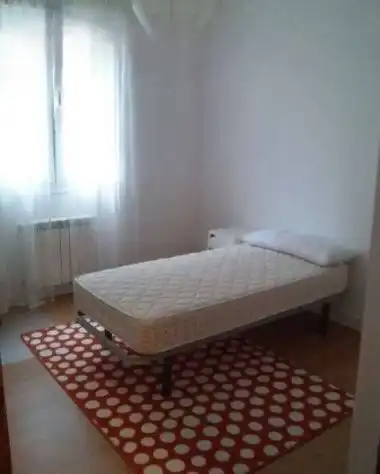 Bedroom of Flat for rent in Vigo   with Heating and Furnished