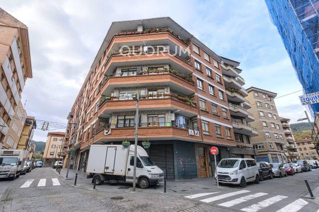 Piso en Venta en Ugao- Miraballes