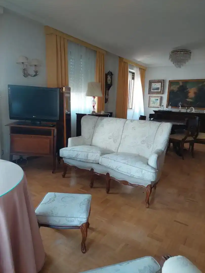 Sala d'estar de Pis en venda en Vitigudino amb Aire condicionat i Balcó