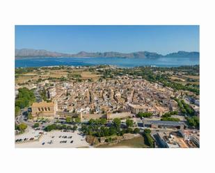 Vista exterior de Dúplex en venda en Alcúdia amb Aire condicionat, Terrassa i Balcó