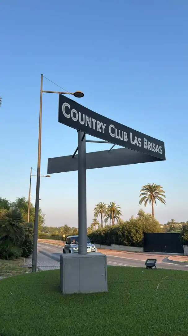 Vista exterior de Dúplex en venta en Marbella con Aire acondicionado, Terraza y Amueblado