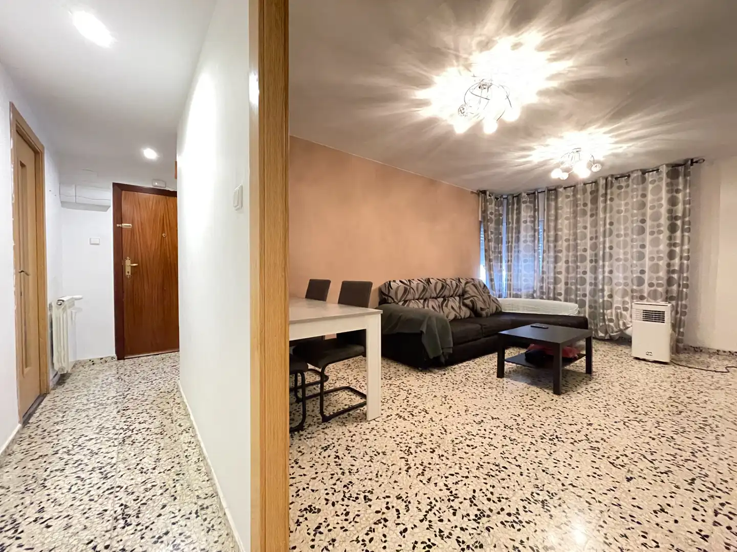 Wohnung zum Verkauf in Ejea de los Caballeros mit Terrasse, Abstellraum und Möbliert