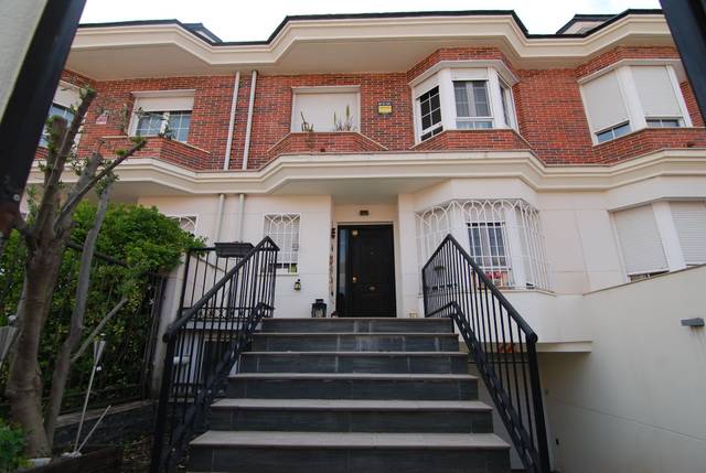 Casa-chalet en Venta en Restón I - Restón II