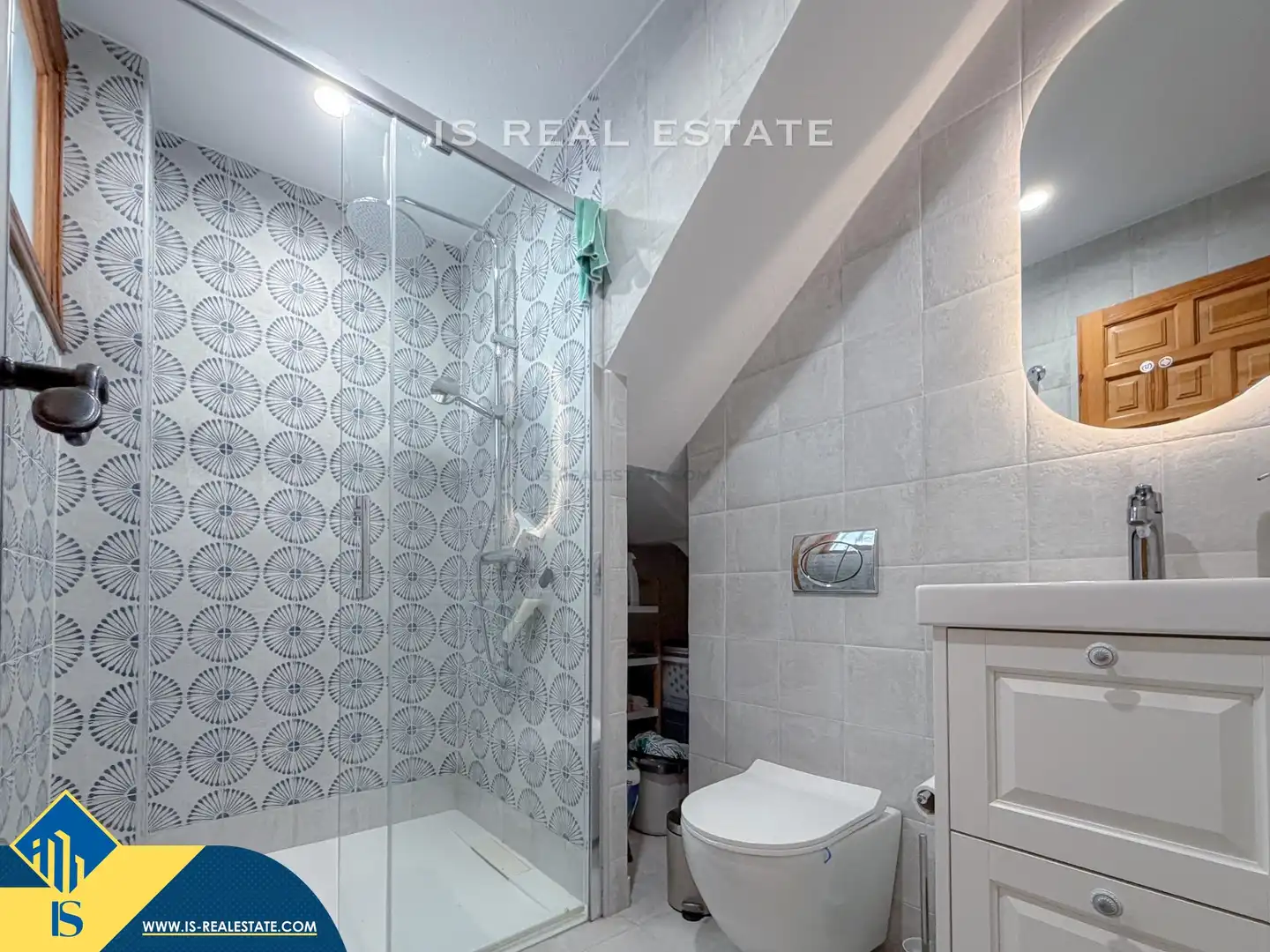 Badezimmer von Maisonette zum Verkauf in Torrevieja mit Terrasse, Möbliert und Fernseher