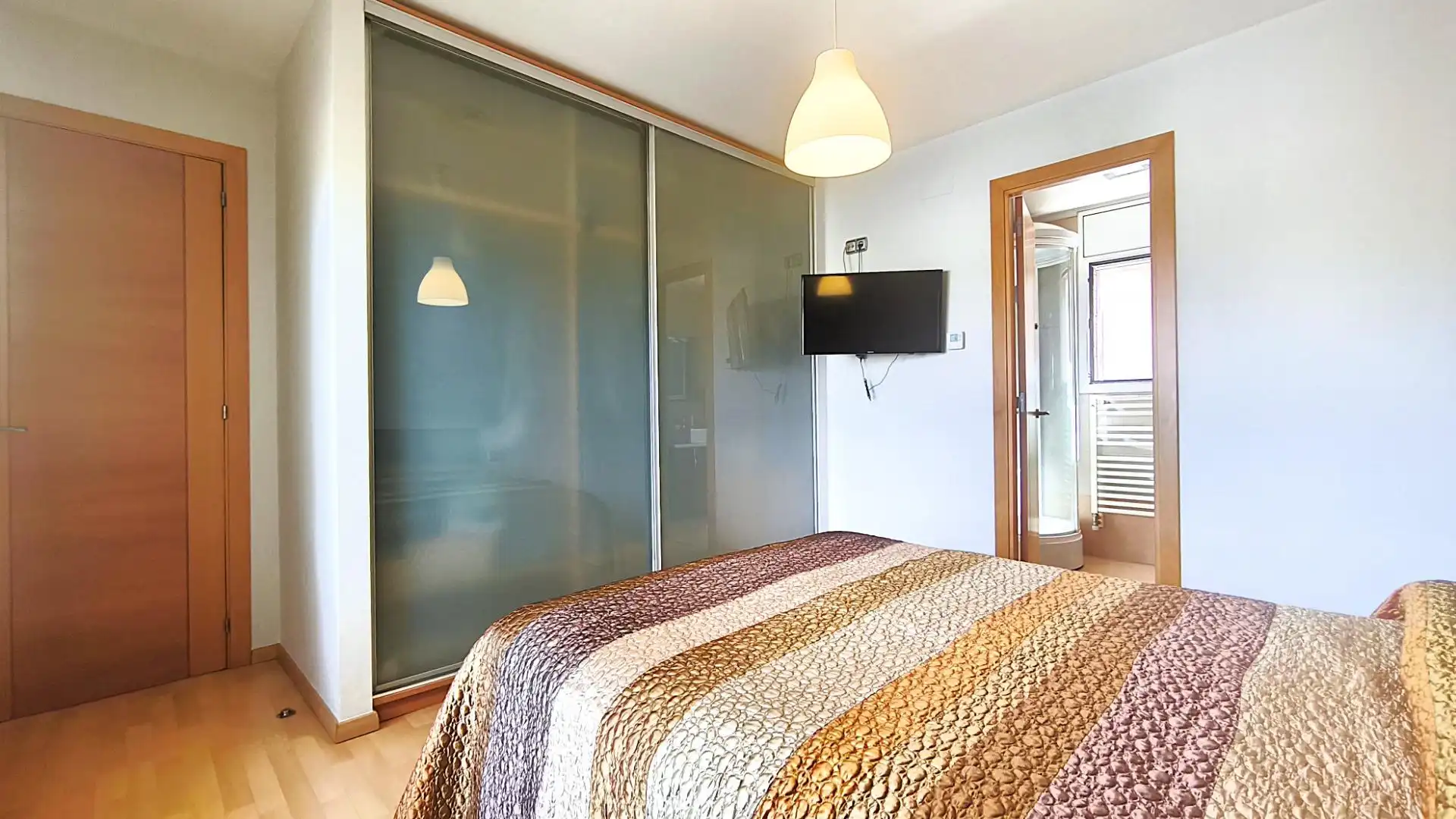 Schlafzimmer von Haus oder Chalet zum Verkauf in Sant Salvador de Guardiola mit Privatgarten, Terrasse und Schwimmbad