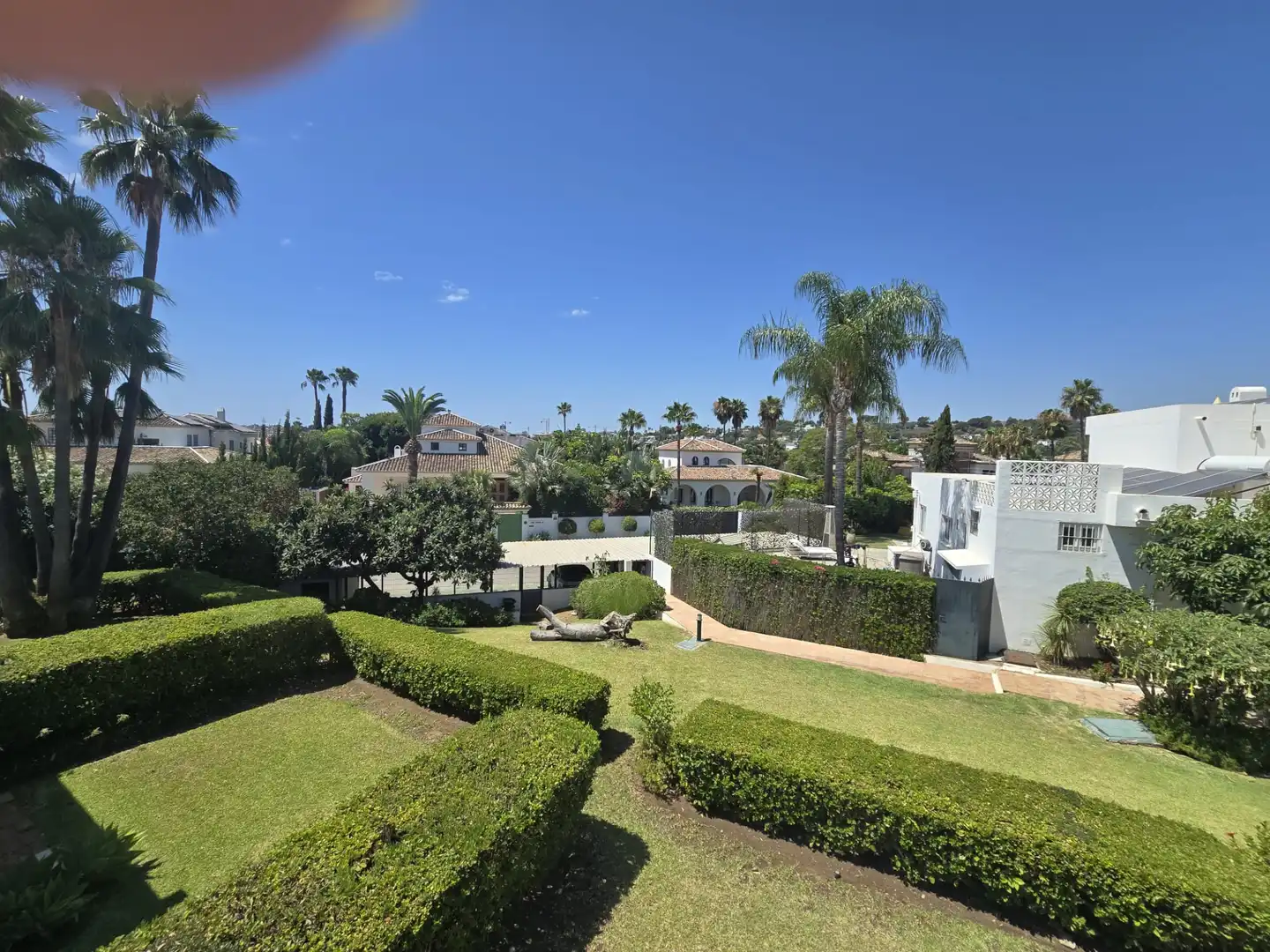 Vista exterior de Apartamento de alquiler en Marbella con Aire acondicionado, Calefacción y Parquet