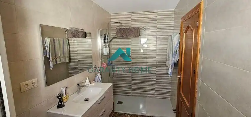 Baño de Casa adosada en venta en Murcia con Aire acondicionado, Calefacción y Terraza