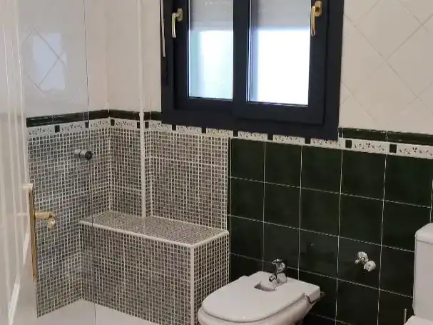 Baño de Piso en venta en Islantilla con Aire acondicionado, Jardín privado y Piscina