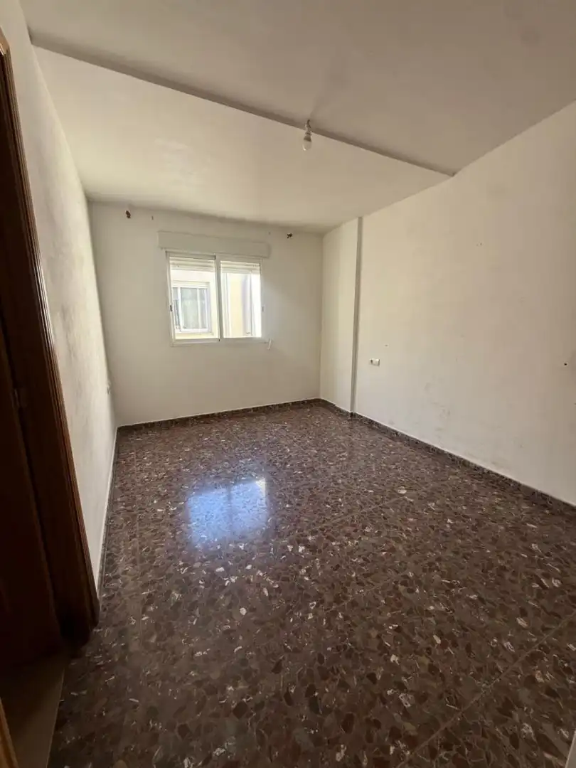 Habitación de Ático en venta en Alzira con Terraza y Alarma