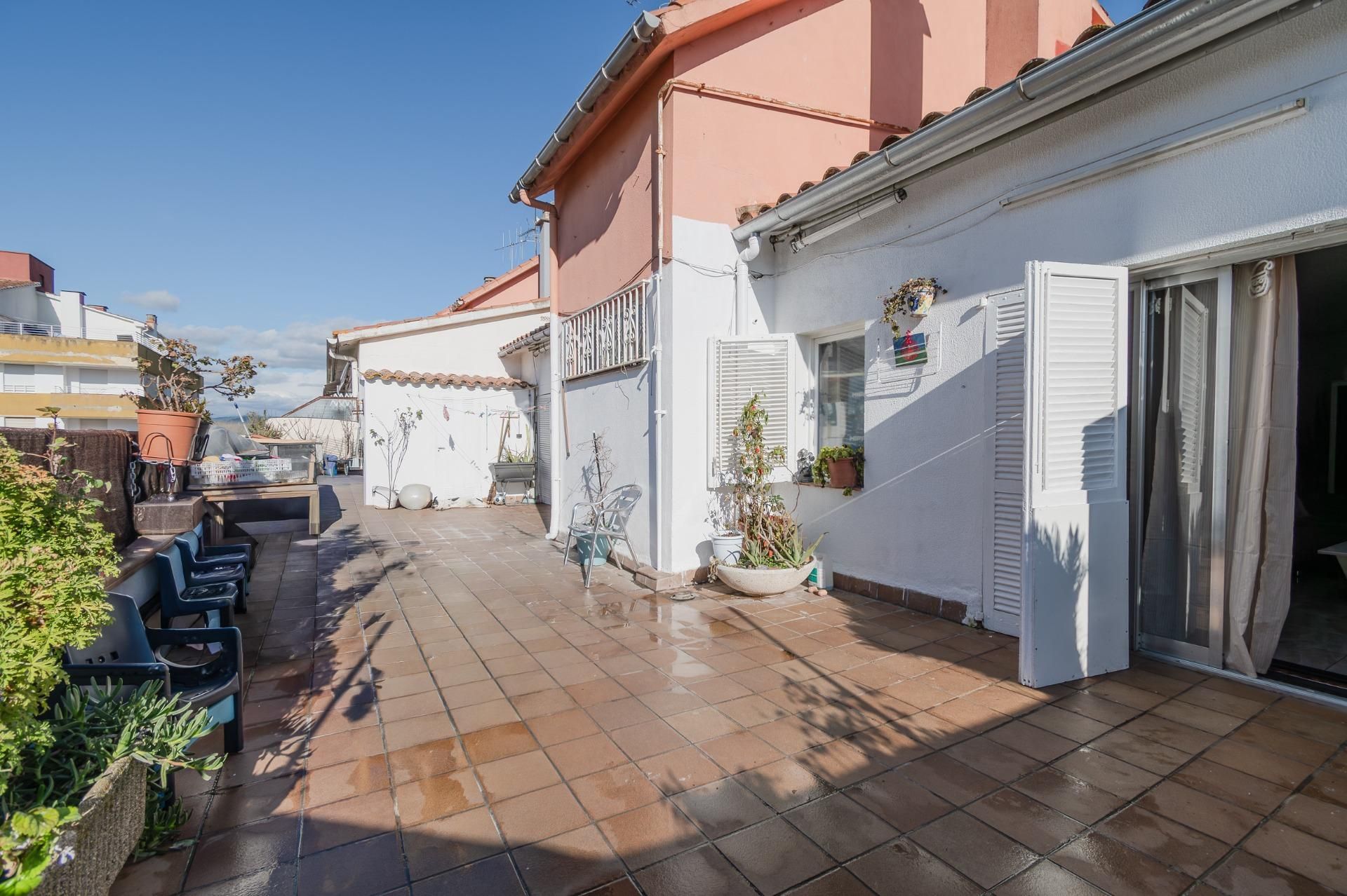Exterior view of Attic for sale in Salt  with Heating, Terrace and Balcony