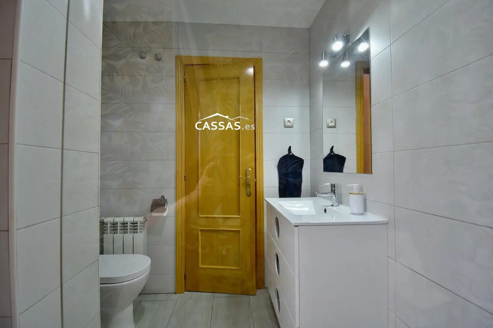 Bathroom of Detached homes for sale in Torrejón de Ardoz  with Air Conditioner, Heating and Private garden