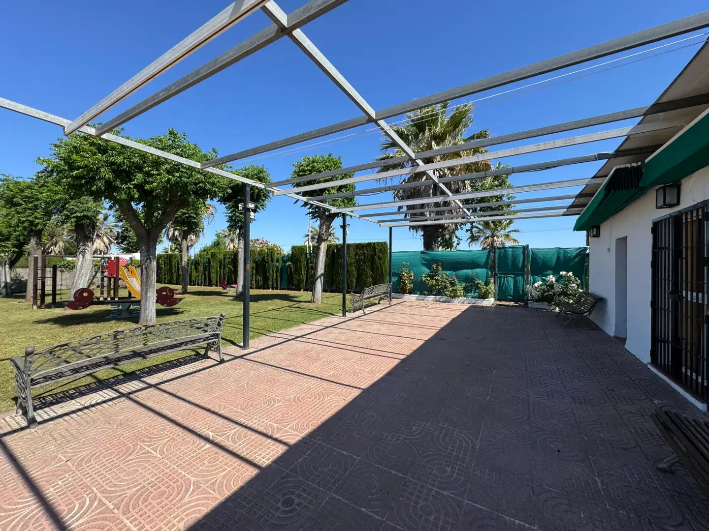 Terraza de Casa o chalet de alquiler en Espartinas con Aire acondicionado, Calefacción y Jardín privado