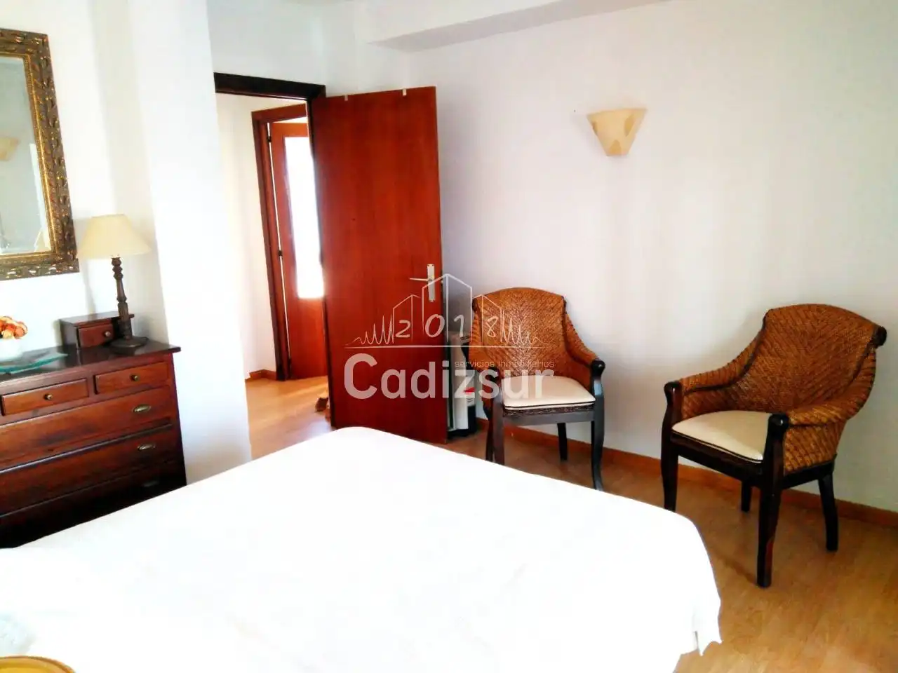Schlafzimmer von Wohnungen zur Miete in Cádiz mit Terrasse und Möbliert