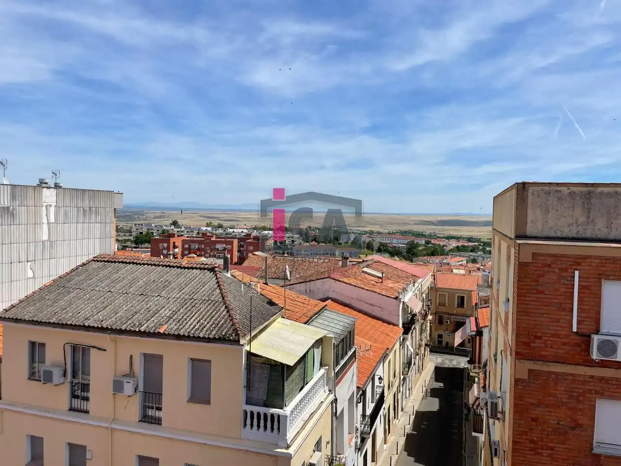Vista exterior de Apartament de lloguer en Cáceres amb Aire condicionat, Calefacció i Piscina