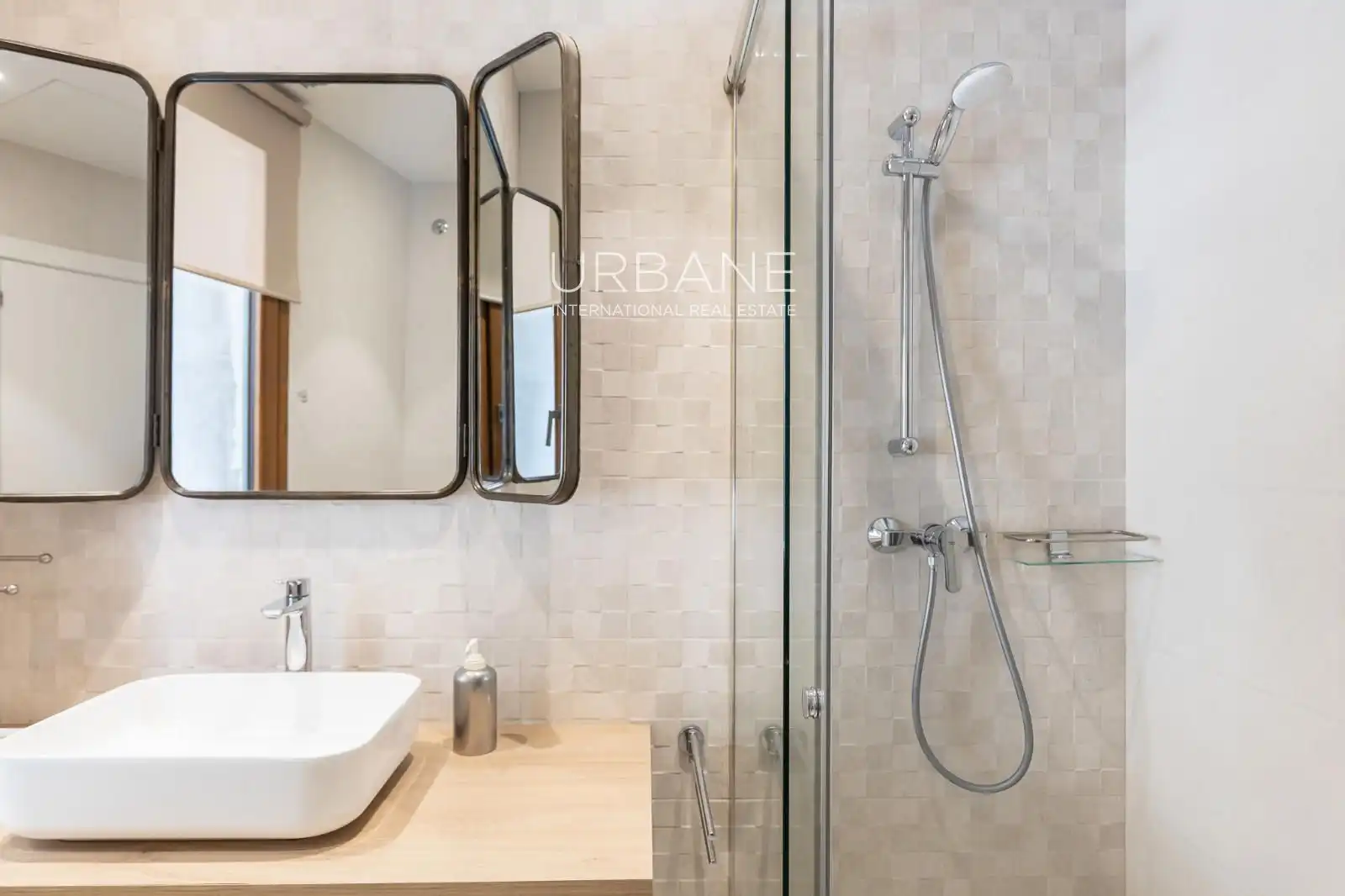Flat with lift for sale in VIA LAIETANa, imagen 19