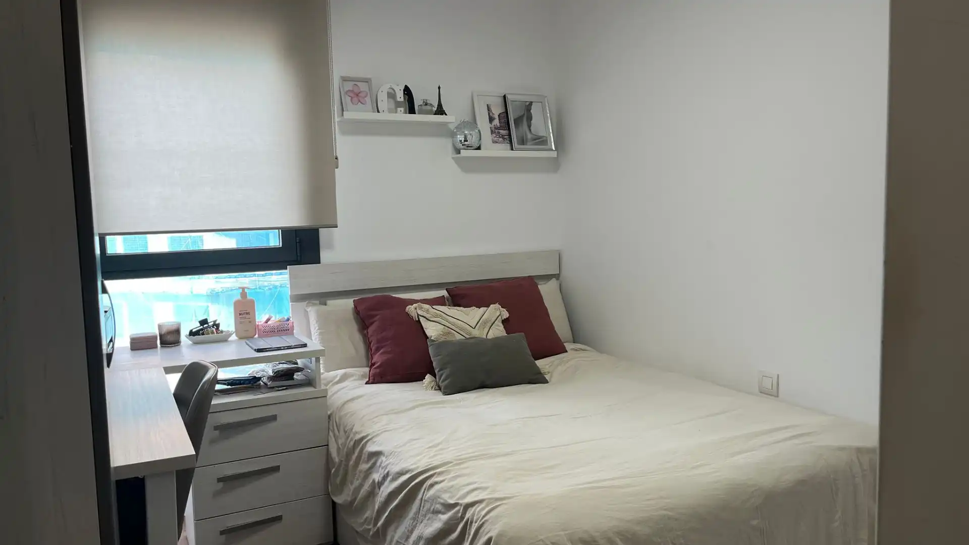 Habitación de Ático en venta en Valencia con Aire acondicionado, Calefacción y Jardín privado