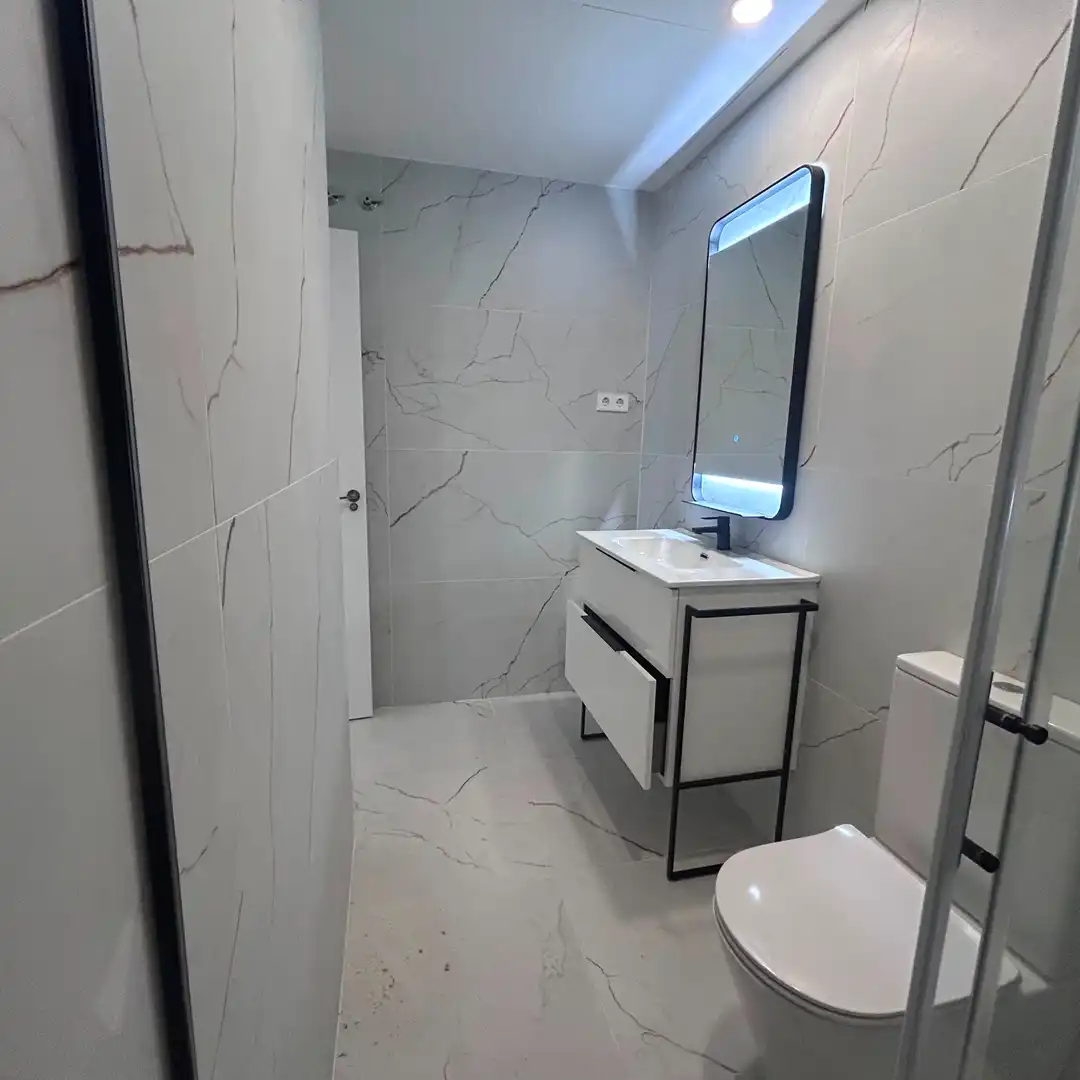 Bathroom of Flat for sale in Campo Real  with Air Conditioner and Heating
