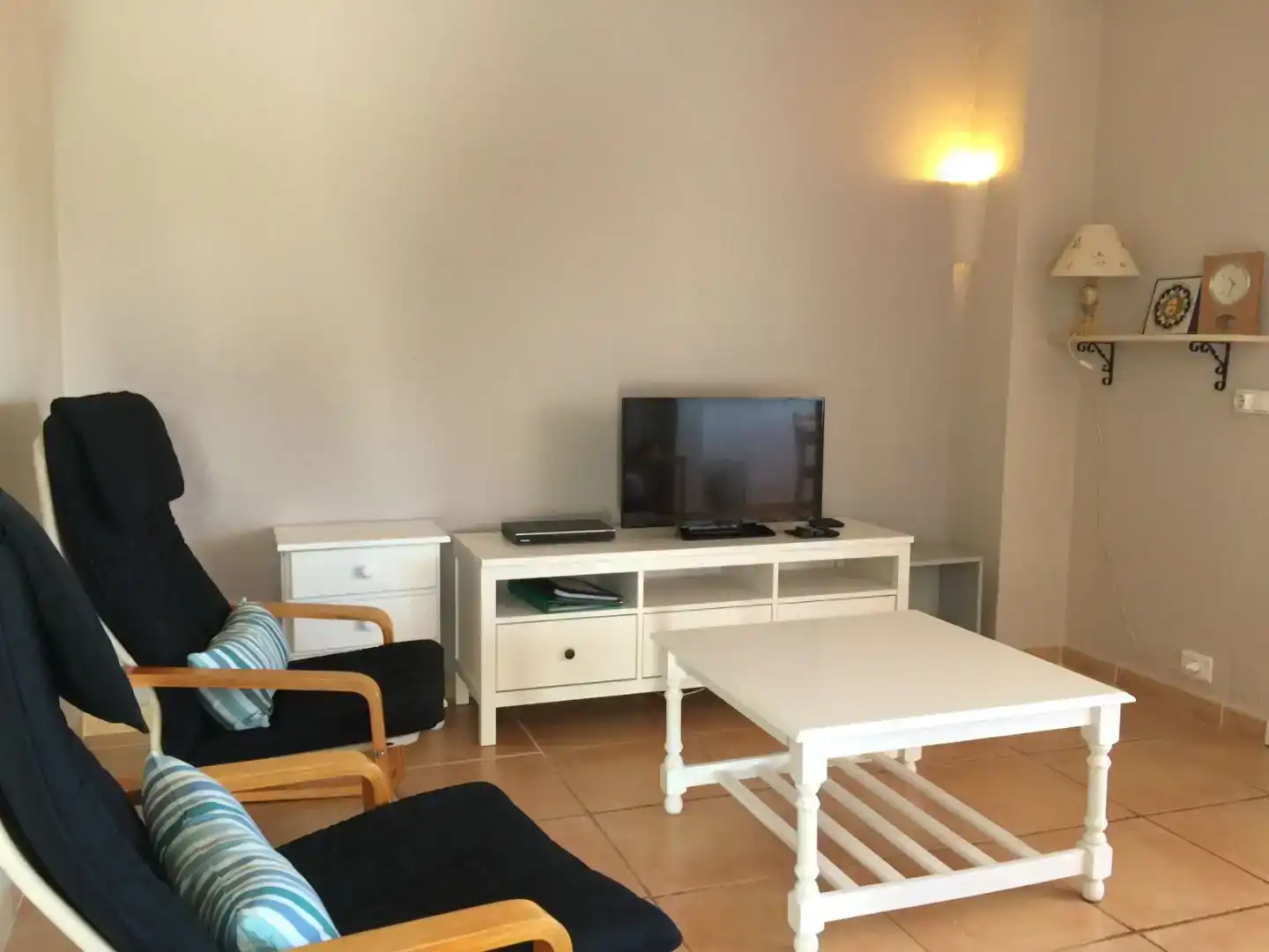Sala d'estar de Pis de lloguer en Sant Lluís amb Aire condicionat i Piscina