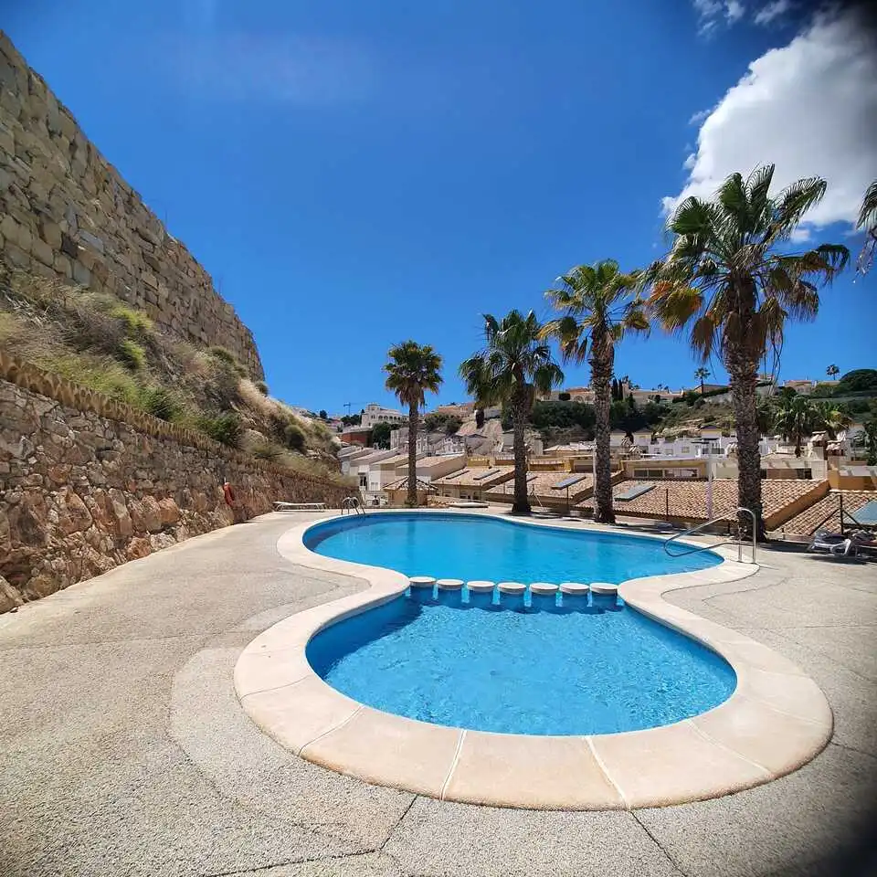 Piscina de Casa adosada en venta en Rojales con Microondas