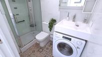 Bathroom of Apartment for sale in Benidorm  with Air Conditioner, Heating and Private garden