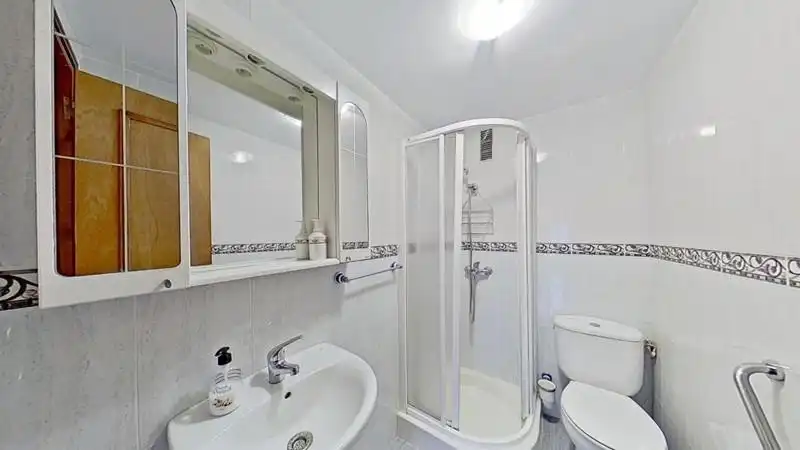 Flat with terrace for sale in Genil, imagen 17