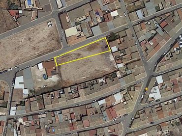 Terreno residencial en venta en El Pinós / Pinoso