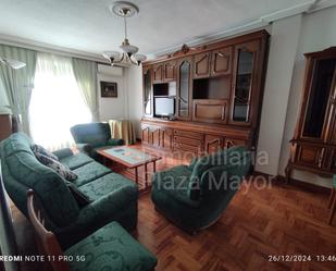 Living room of Flat to rent in Salamanca Capital  with Air Conditioner, Heating and Parquet flooring