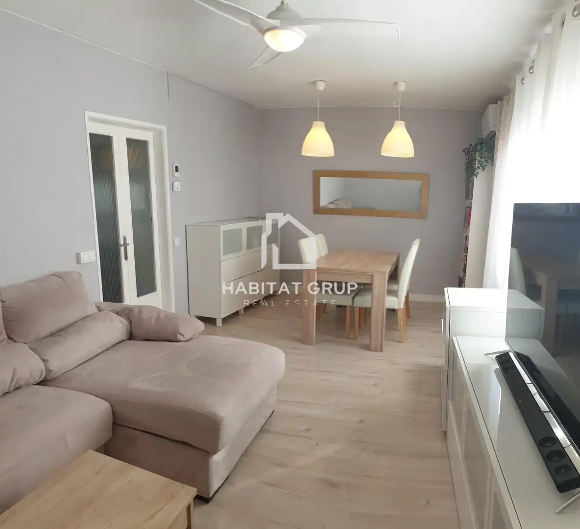 Sala d'estar de Pis en venda en Torelló amb Aire condicionat, Calefacció i Terrassa