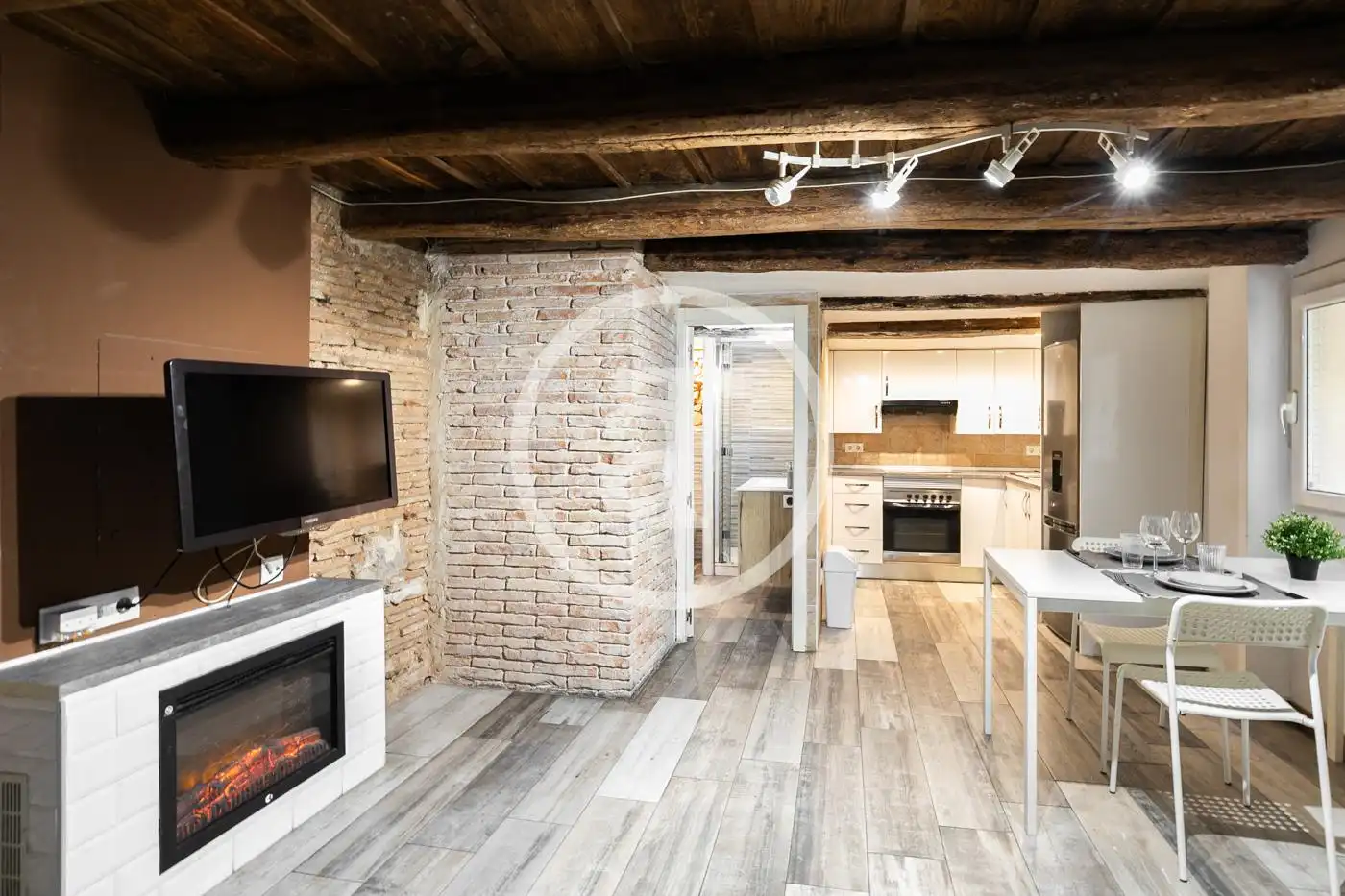 Piso de alquiler en Barcelona con Amueblado, Horno y Lavadora