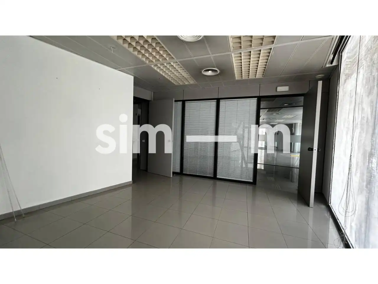 Local en venta en Tona con Alarma